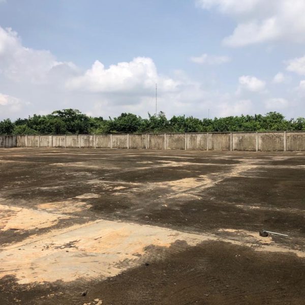 5 plots of land along major road.