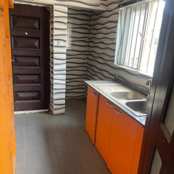 3 BEDROOM FLAT @OXFORD ESTATE, MOWE