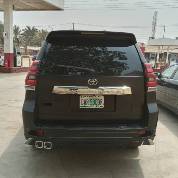 TOYOTA LANDCRUISER PRADO